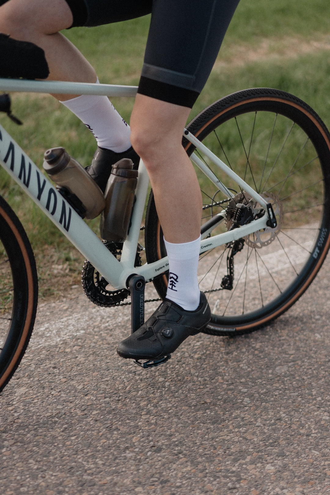 EXPLORE & WORSHIP Radsocken