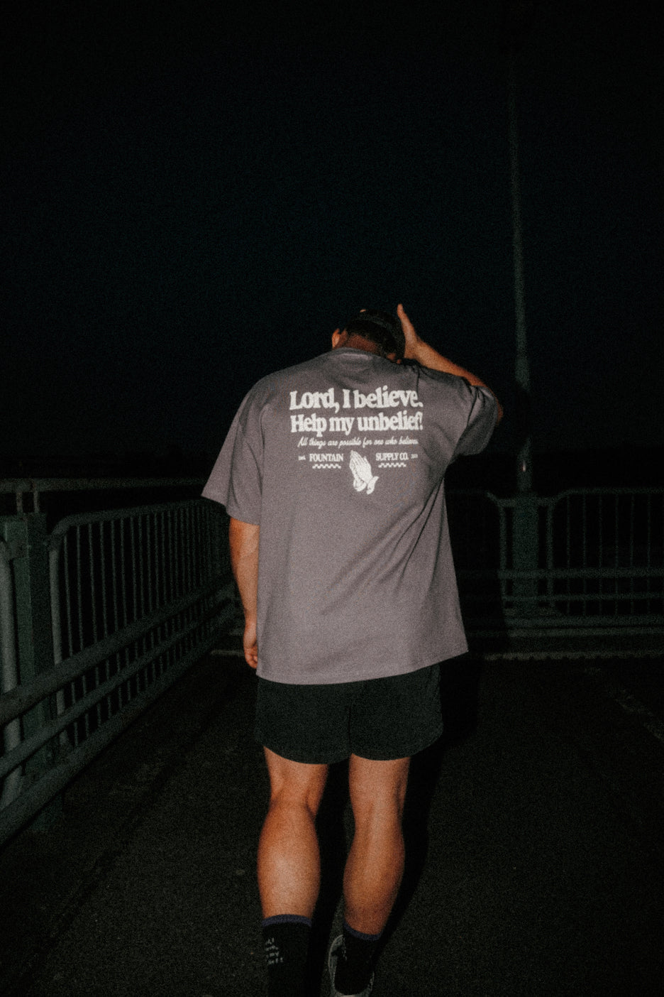 HELP MY UNBELIE Oversized T-Shirt