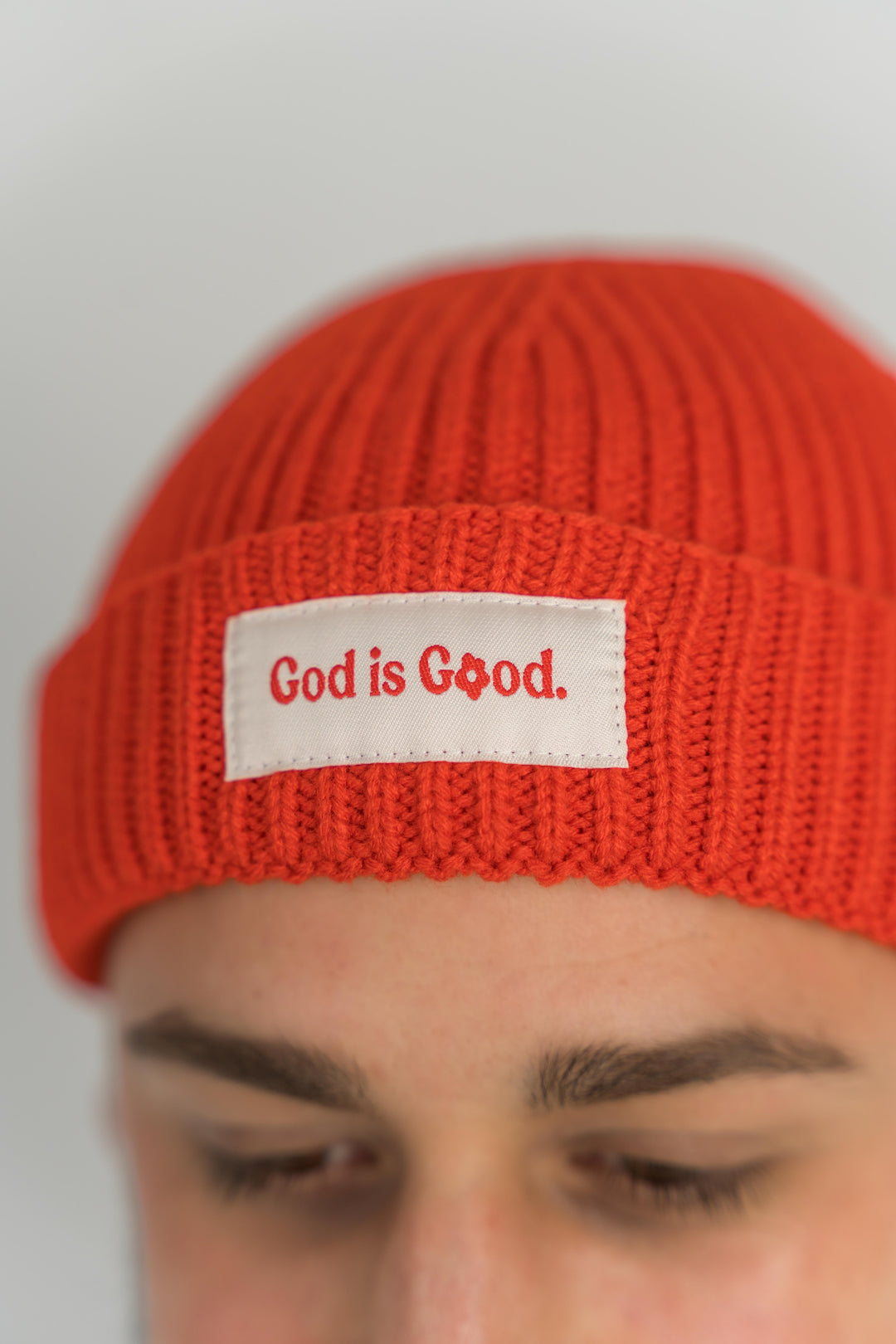 GOD IS GOOD Beanie Rot