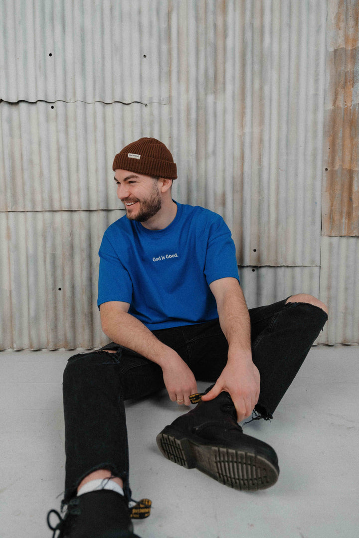 GOD IS GOOD Oversized T-Shirt Cobalt Blue